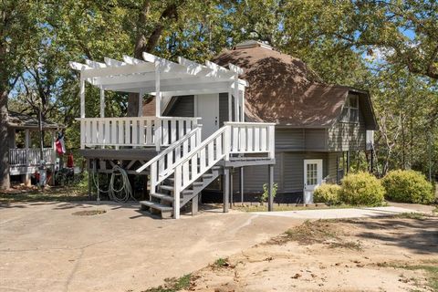 A home in Malakoff