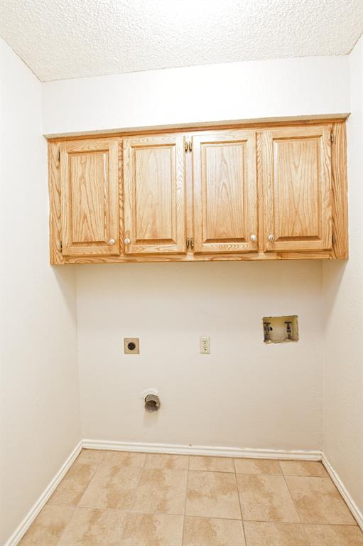 Dallas, Texas 75287, United States, 6 Bedrooms Bedrooms, ,4 BathroomsBathrooms,Residential,Active,233306