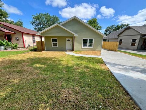 1317 E Tucker Street Fort Worth TX 76104