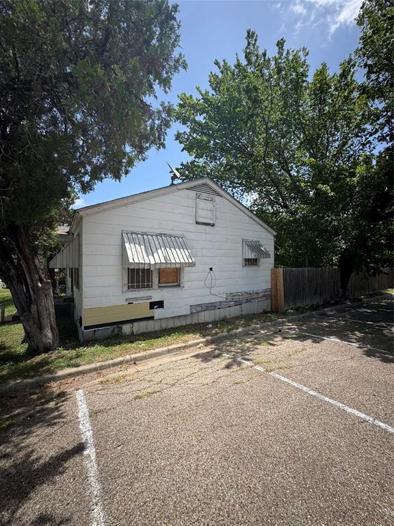 1816 Gurley Ave