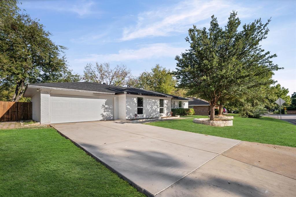 1321 E Windsor Drive