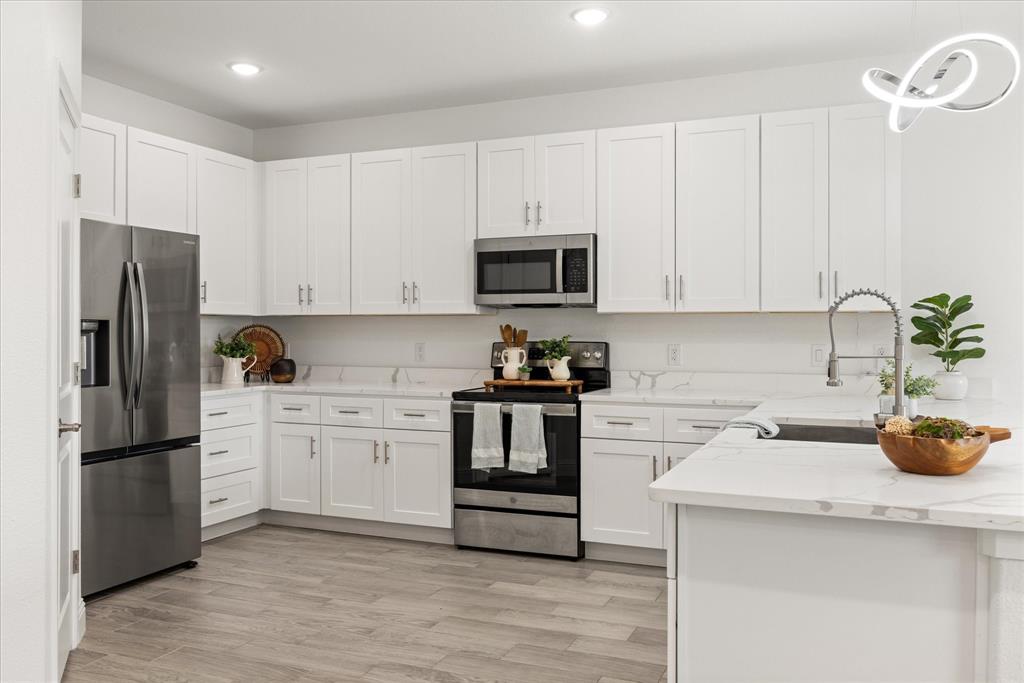 Canyon Creek III - Residential