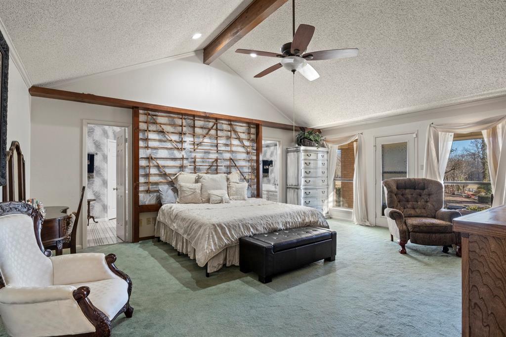 COUNTRY CLUB ESTATES - Residential