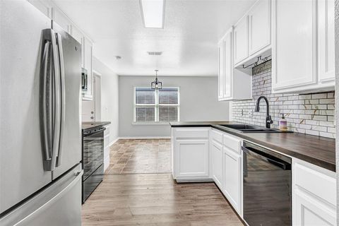 Tiny photo for 7959 Fairgrounds Lane, Fort Worth, TX 76140 (MLS # 21097254)