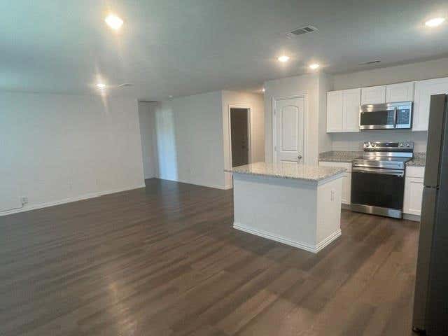 Photo of 413 E Hull Street, Denison, TX 75020 (MLS # 21350718)