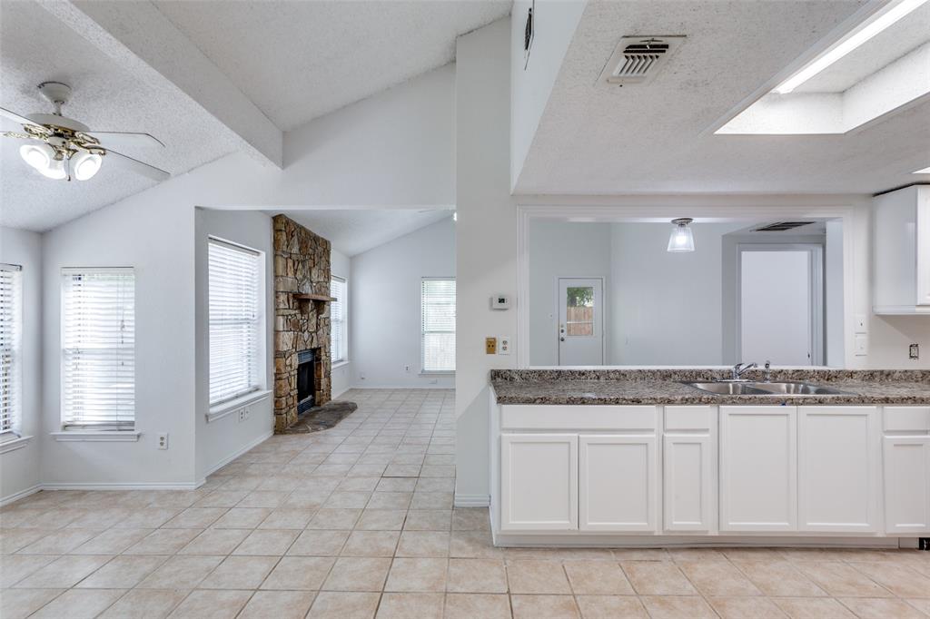 6 Tanager Court