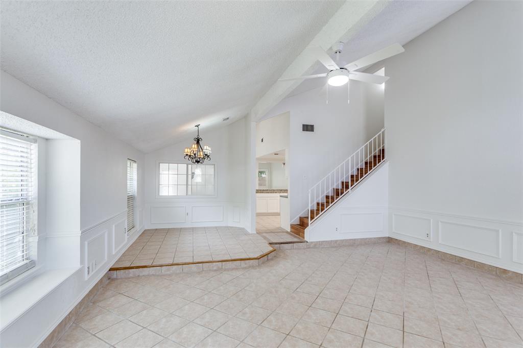 6 Tanager Court