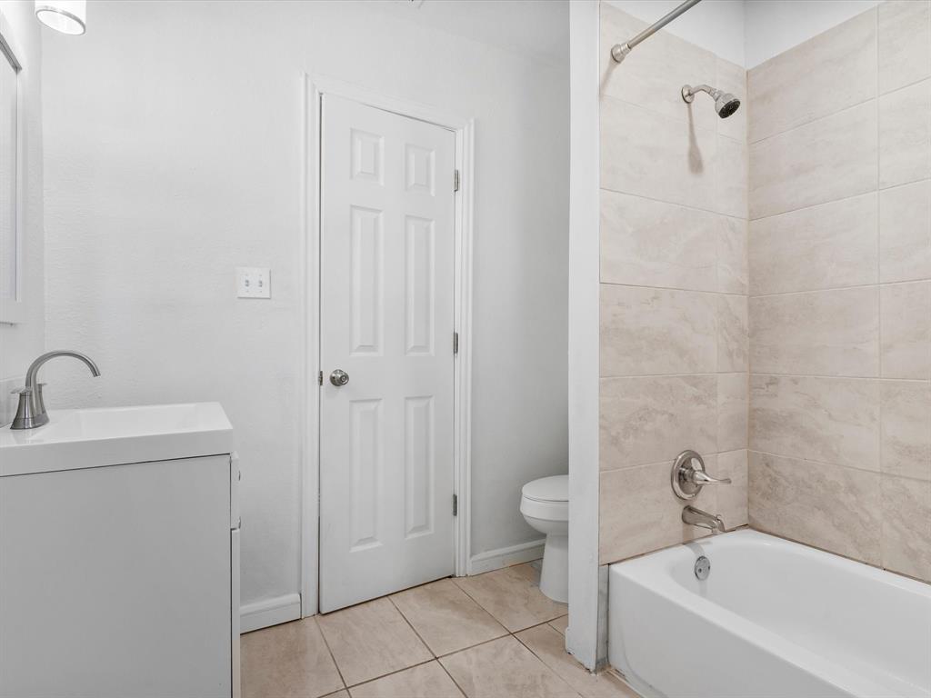 SOUTH HEMPHILL HEIGHTS - Residential