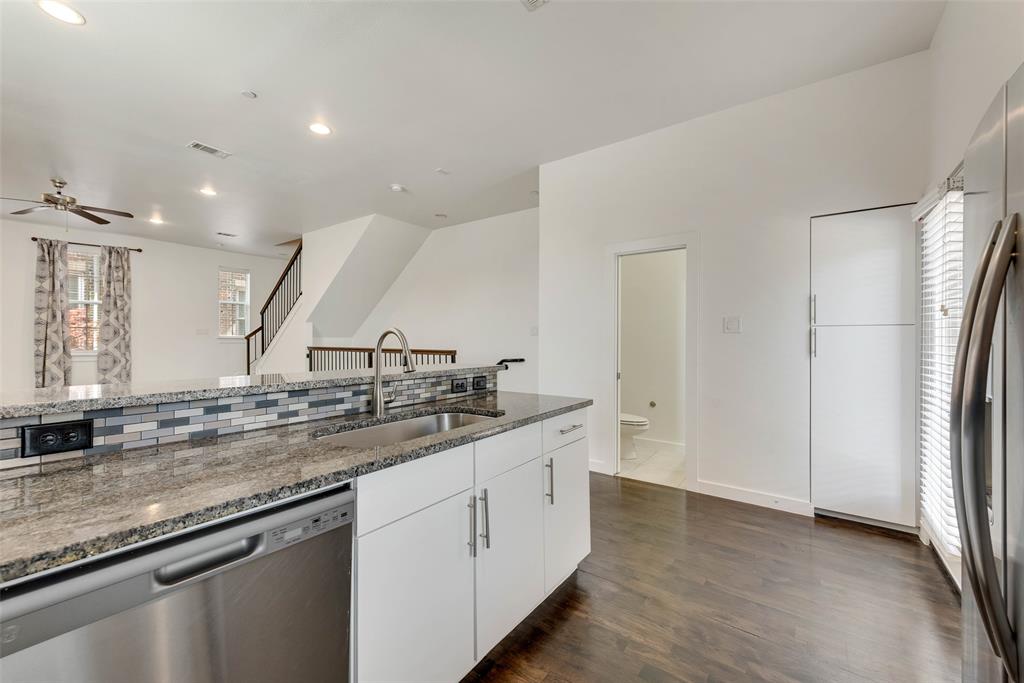 Ross Ave Brownstones - Residential