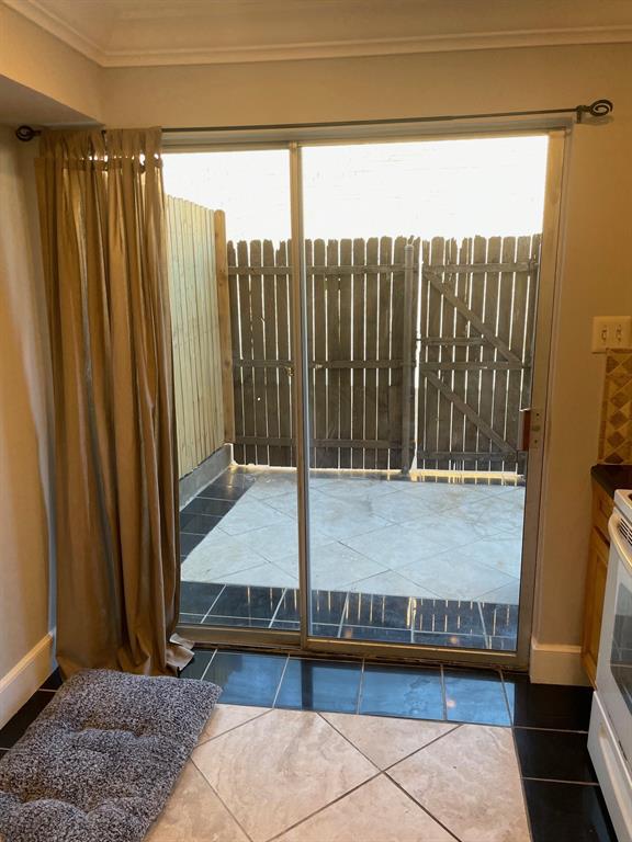 El Camino Real Condo - Residential