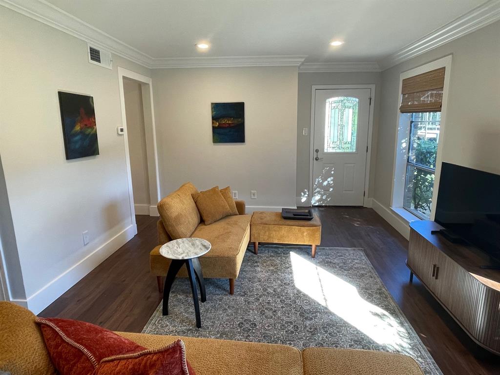 El Camino Real Condo - Residential