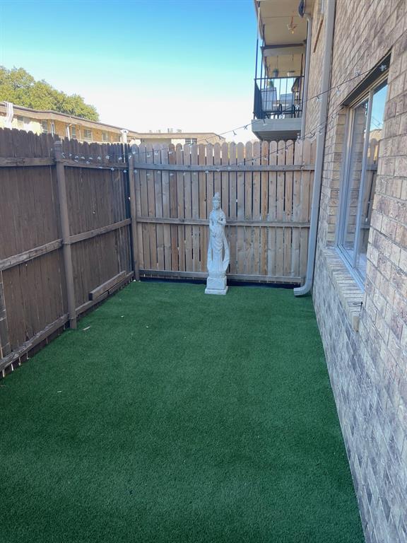 El Camino Real Condo - Residential