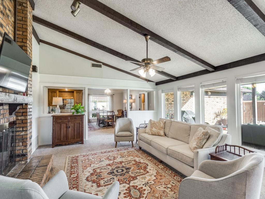 1724 Scottsdale Drive