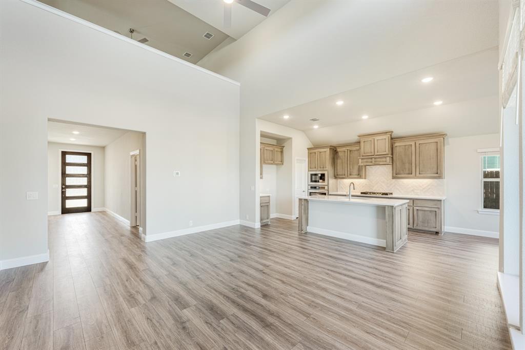 2800 Creekhollow Court