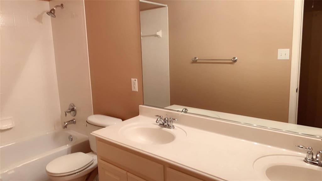 Village Park Ph 1a - Residential Lease