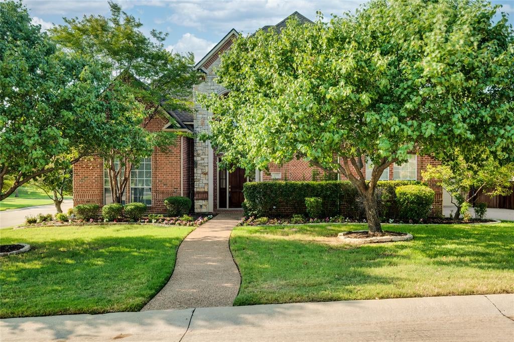 801 Camelot Court