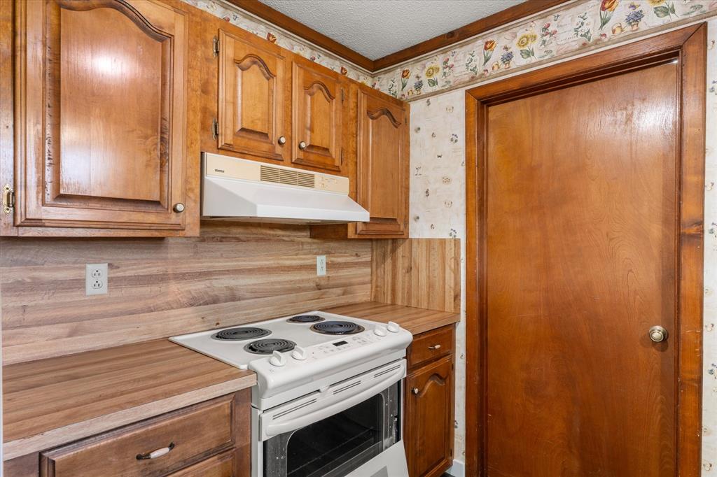 hwy 71 - Residential