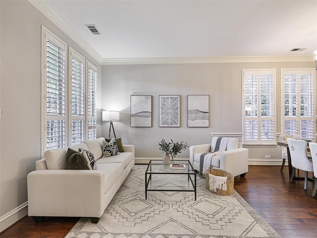 2673 April Sound Lane