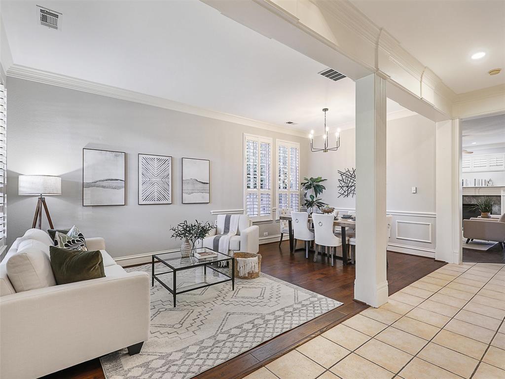 2673 April Sound Lane