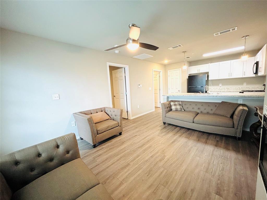 Sable Ridge Condos Ph 01-06 - Residential