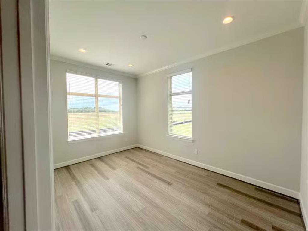 S13777 - Commercial Lease