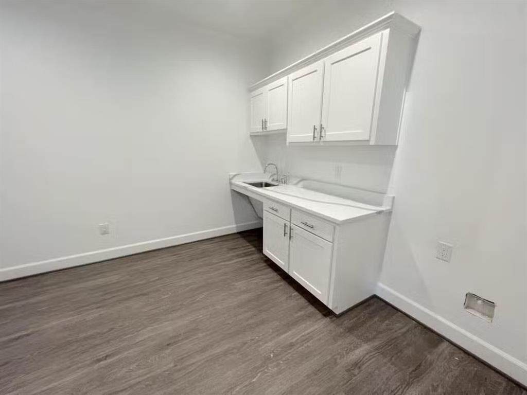 S13777 - Commercial Lease