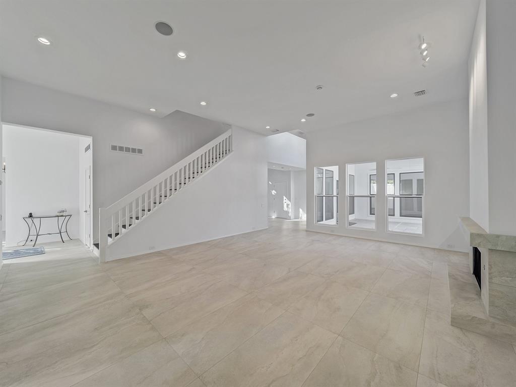 5815 Sand Shell Court