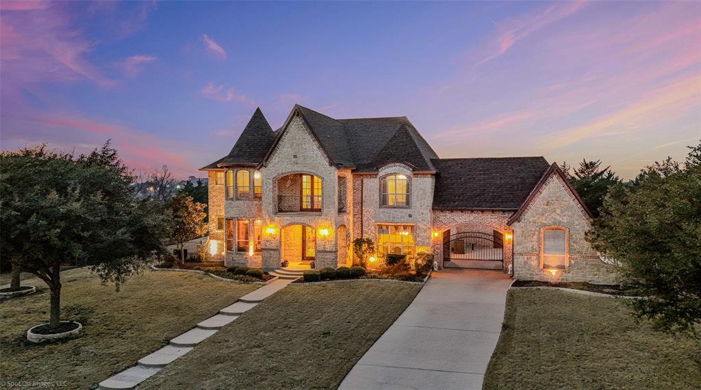 1049 Kingsbridge Lane