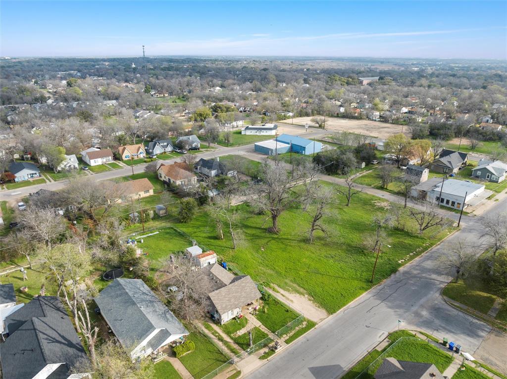 WACO IMPROVEMENT - Land