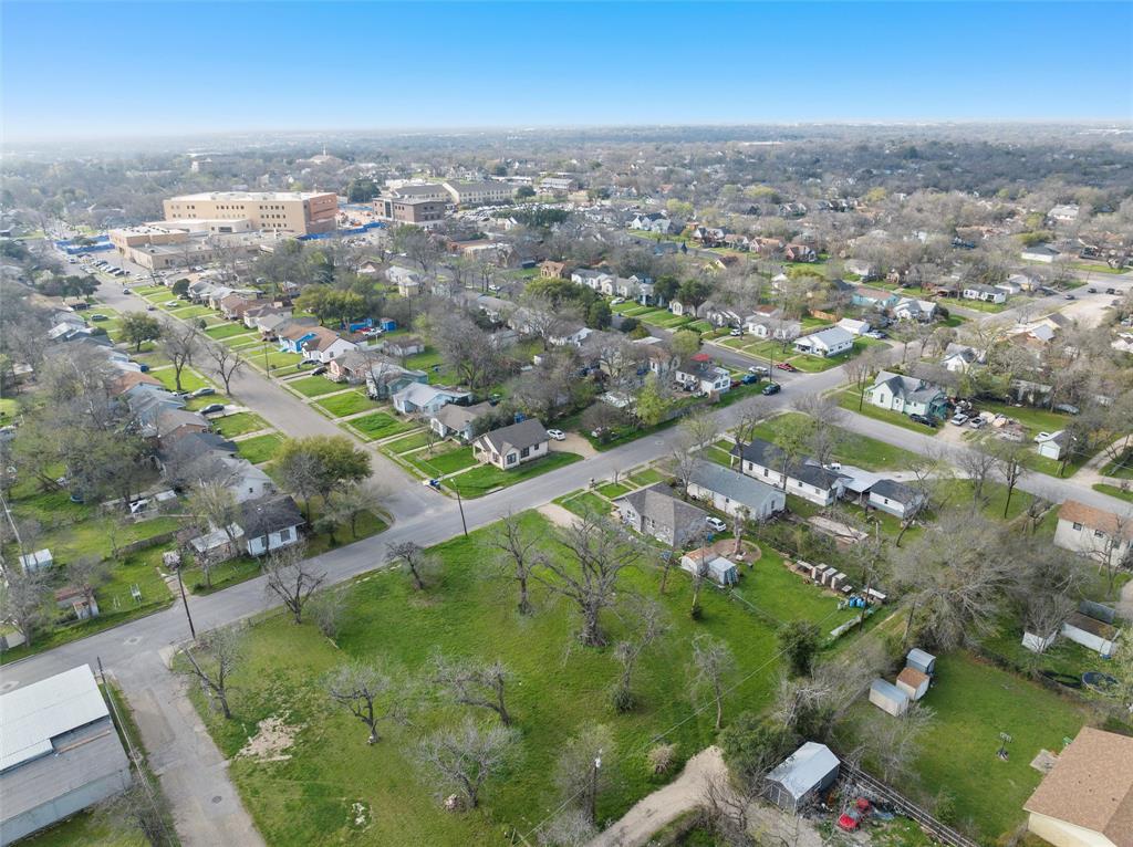 WACO IMPROVEMENT - Land