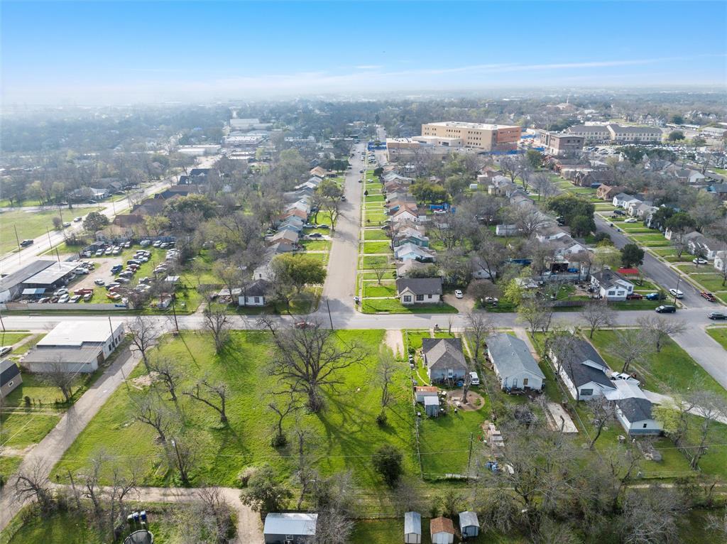 WACO IMPROVEMENT - Land