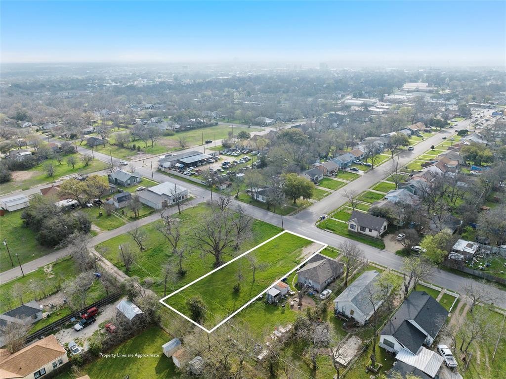 WACO IMPROVEMENT - Land