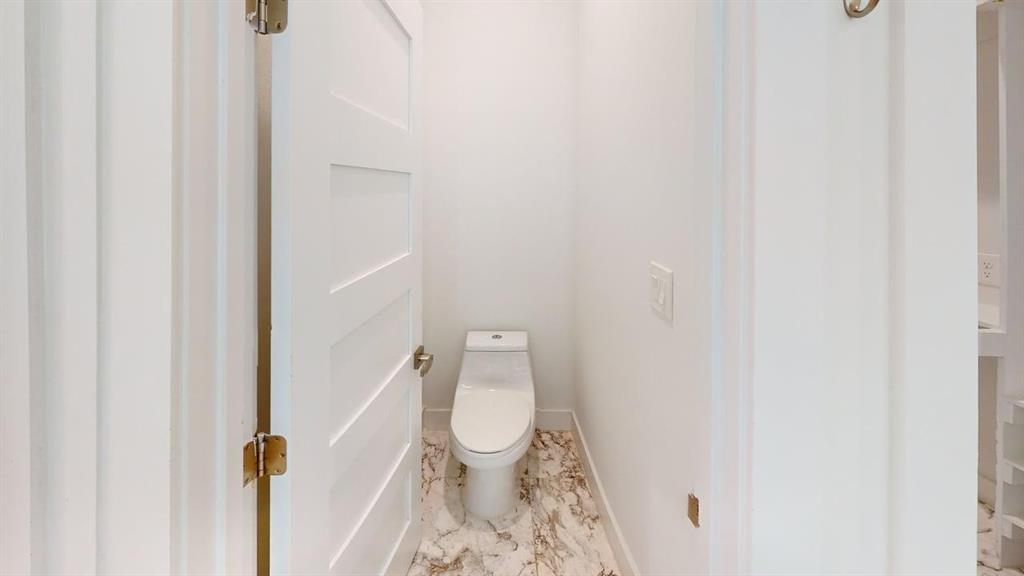 1910 Condos - Residential Lease