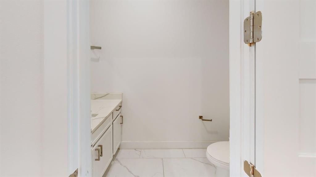 1910 Condos - Residential Lease