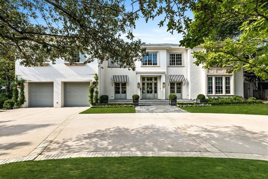 1998 home renovated and reimagined in 2021 by award-winning Eddie Maestri, whose work has appeared in Architectural Digest. Full exterior redesign, with front and rear facades reimagined to suit the historical character of the neighborhood. Designer lighting and wallpaper throughout. 2 story entry with grand staircase, greets you, with views of greenbelt and pool beyond! Full kitchen renovation, custom cabinetry, paneled high-end appliances, dual-fuel La Cornue Range, two dishwashers. Designer banquet overlooks great rm, and views of turf yd and pool.  First flr includes library, and small den that could be 5th bed or downstairs primary suite! Second floor has primary suite with wbfp, wet bar, spa like bath with soak tub, lg. WIC. 3 beds, game rm, and 2nd laundry complete upstairs. Other updates include all new windows, front door, pool & spa, turfed back yd, 2018 roof with class IV shingles, climate controlled 3 car garage. Tesla charging station. Abundant storage. A stunning home!