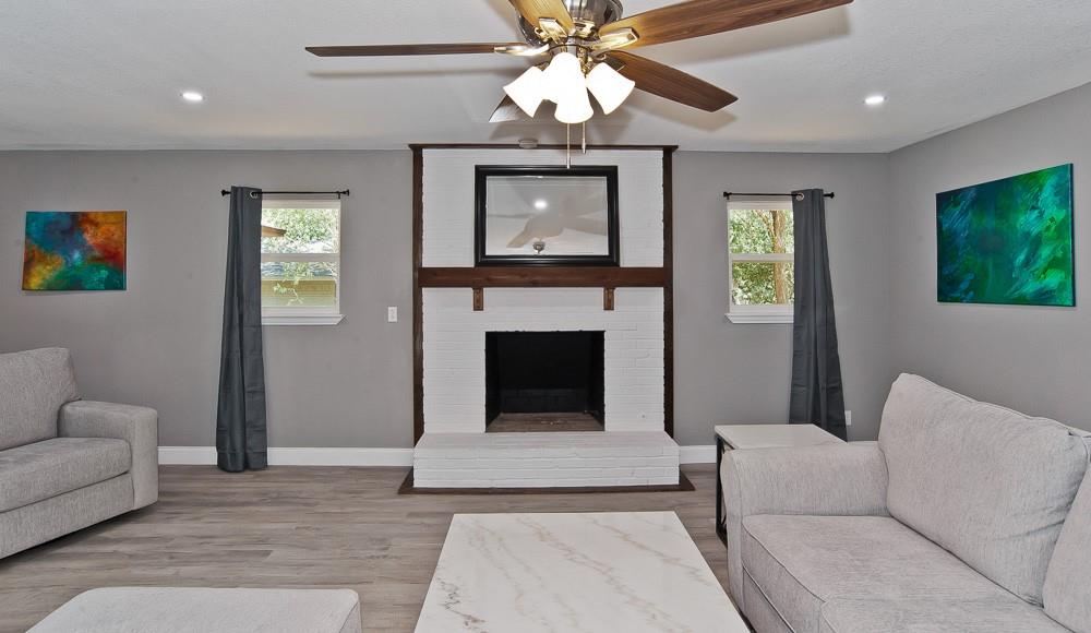 2908 Longfellow Lane
