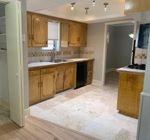 Lake Ridge Estates - Residential Lease