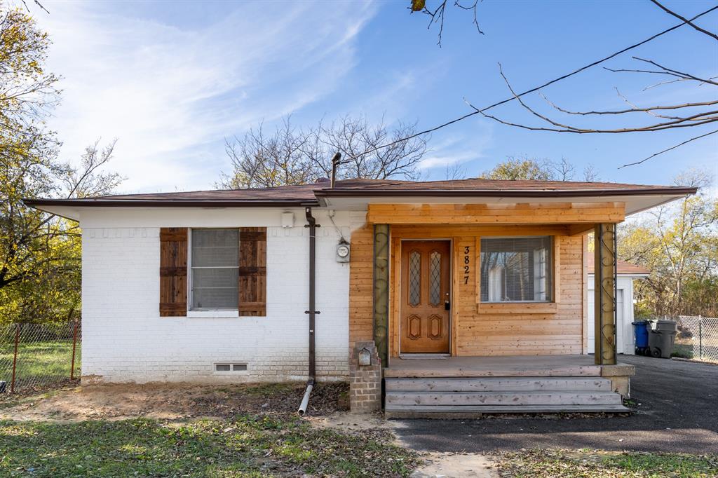 3827 Vineyard Drive