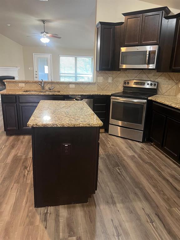 GLENBROOKE ESTATES PHASE 2B BLK A LOT 6 - Residential Lease