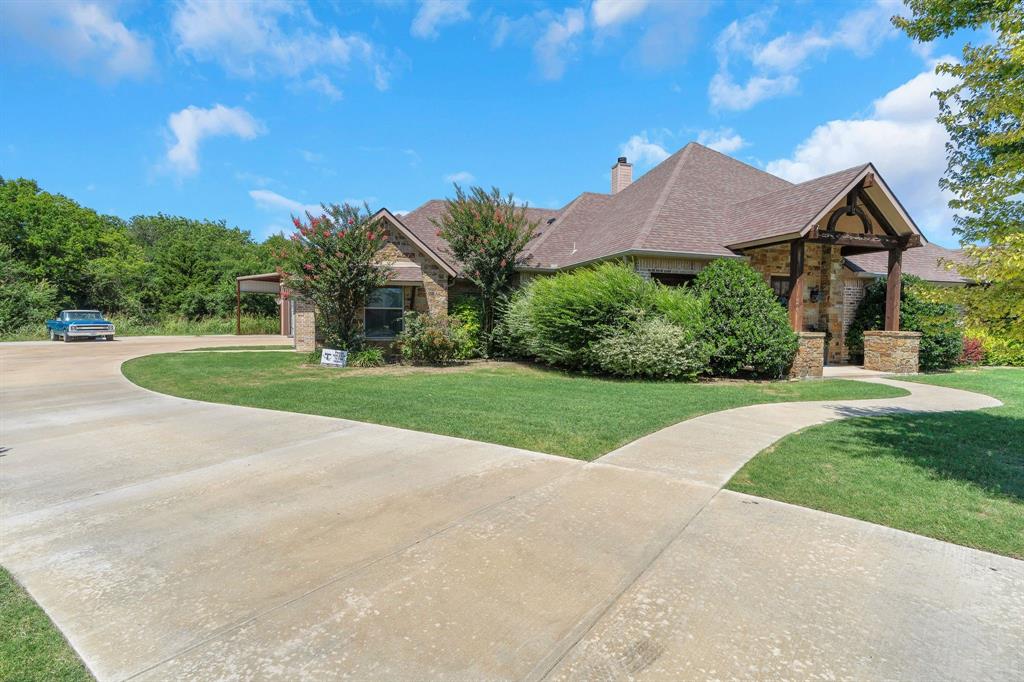 210 Walker Court N