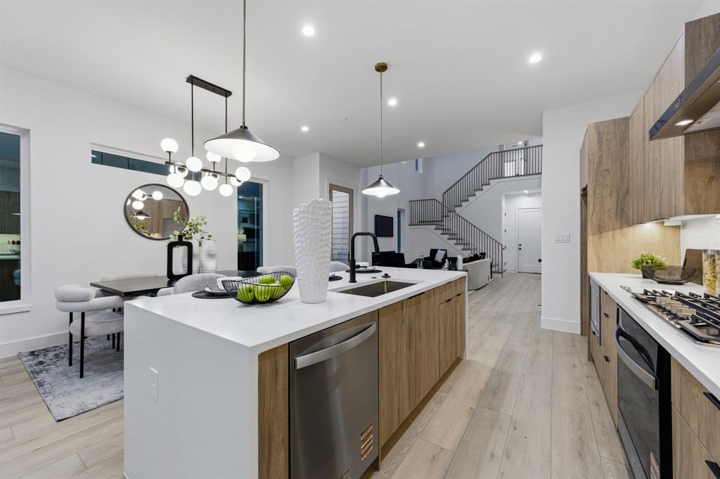 Z E Coombs West End - Residential