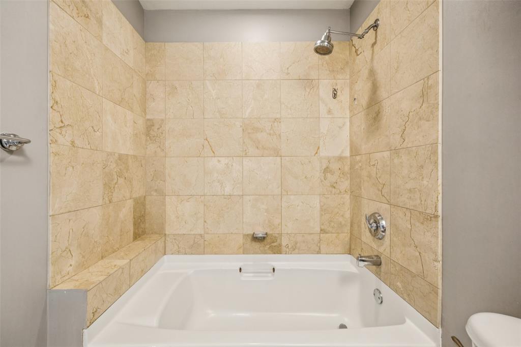 Metropolitan 1200 Main St Condo - Residential