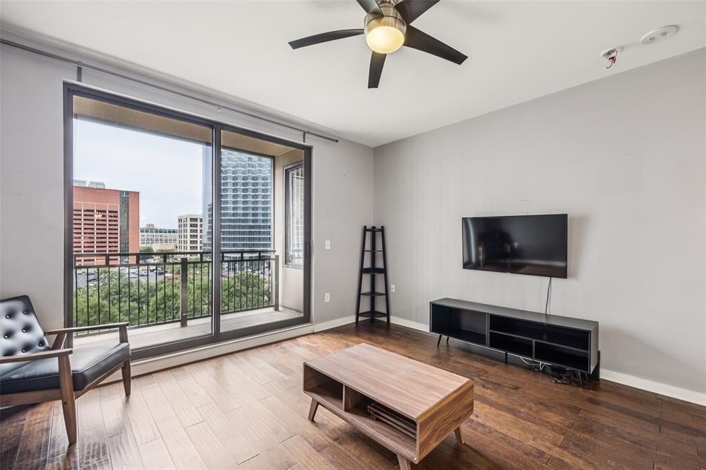 Metropolitan 1200 Main St Condo - Residential