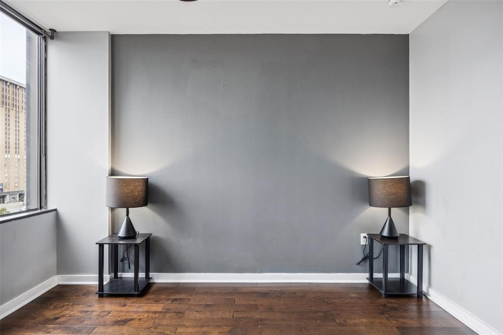 Metropolitan 1200 Main St Condo - Residential