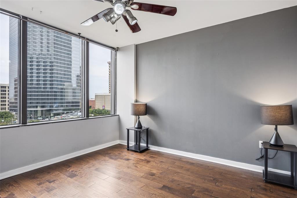 Metropolitan 1200 Main St Condo - Residential