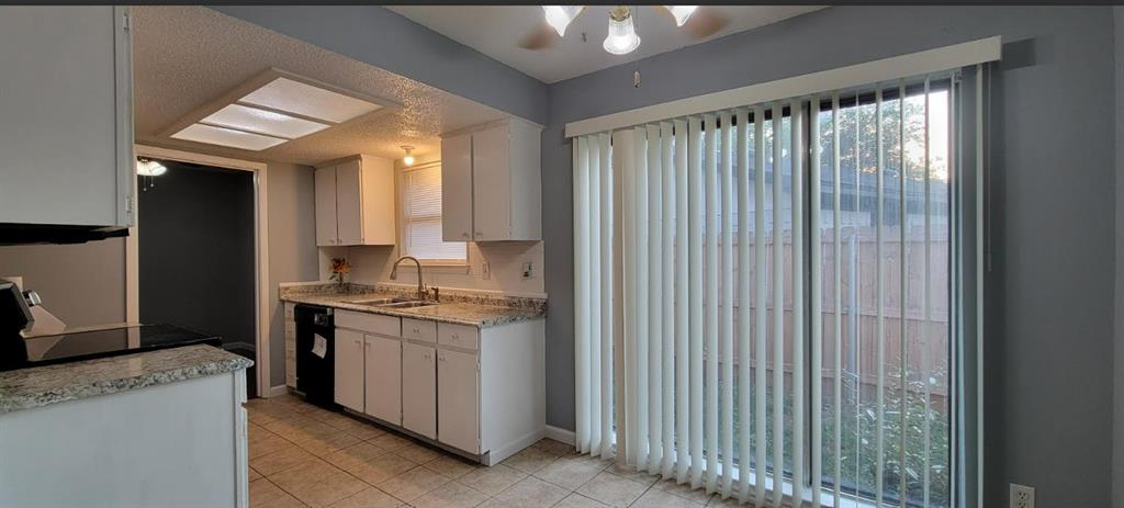 Golden Meadows 03 - Residential Lease