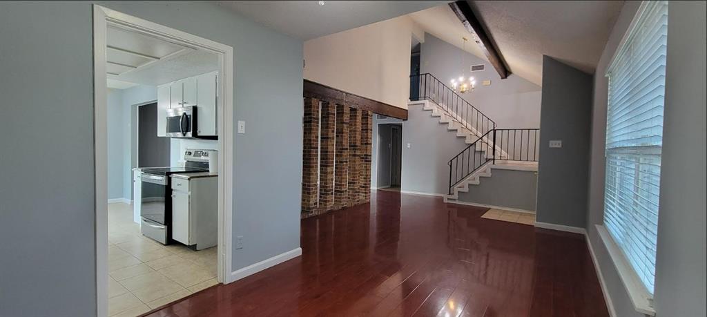 Golden Meadows 03 - Residential Lease