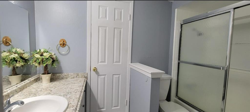 Golden Meadows 03 - Residential Lease