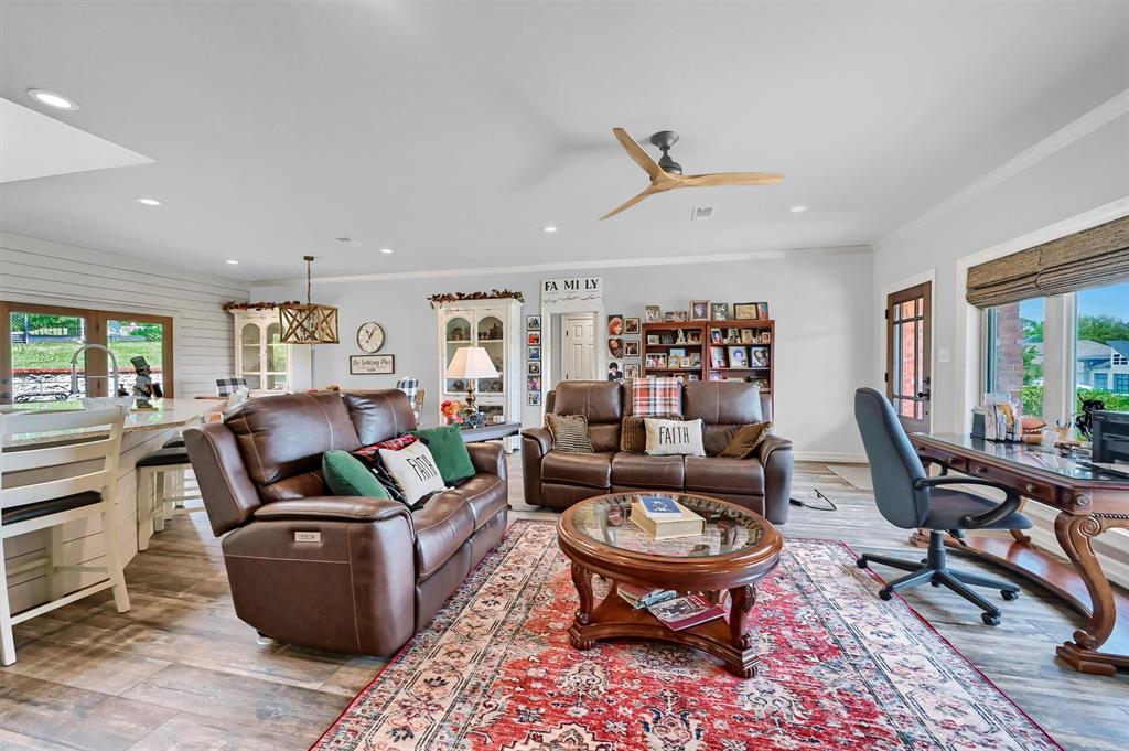 Lake Kiowa - Residential