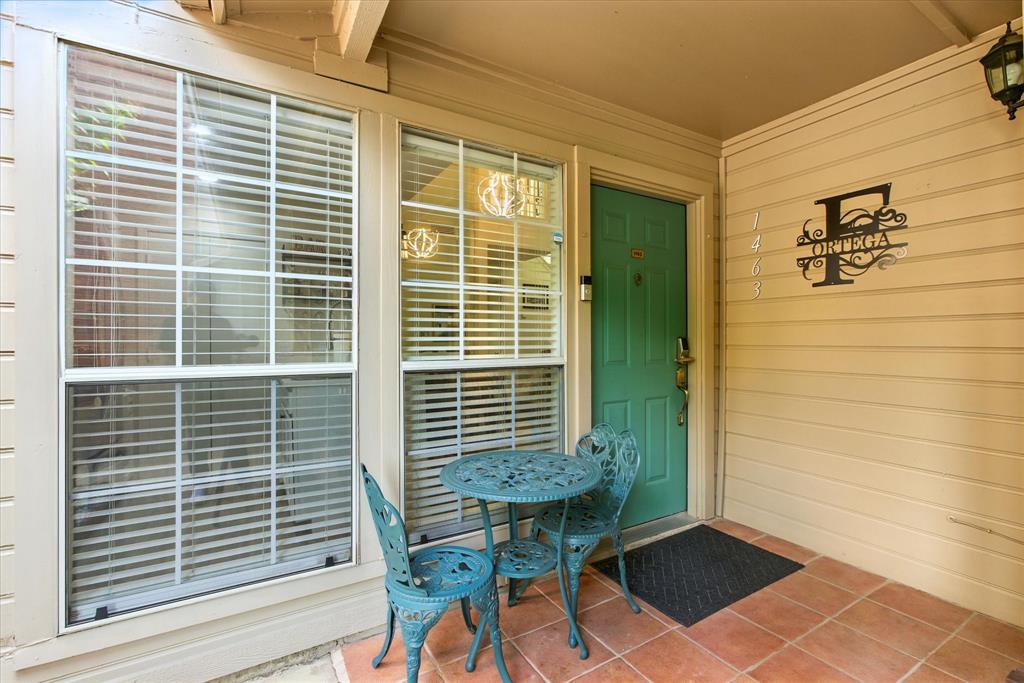 1463 Meadowood Village Drive